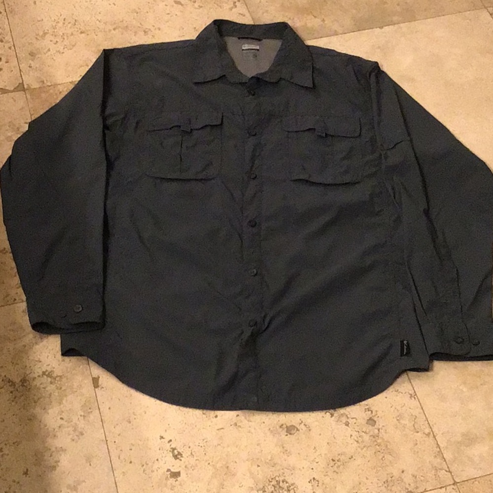 Men’s Columbia titanium lightweight shirt L